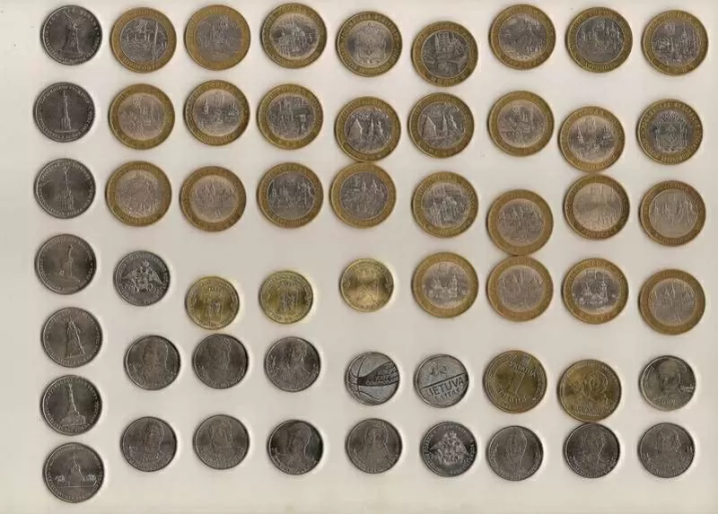 Куплю 10-ти рублевые биметаллические юбилейные монеты СССР 2